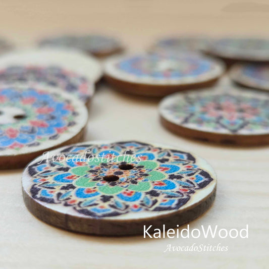 KALEIDOWOOD / 20-25mm / 8 buttons / Wooden Buttons / Sewing Buttons