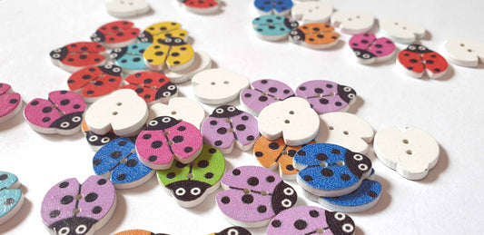 LADYBUG / 18*16mm / 8 buttons / Wooden Buttons / Sewing Buttons