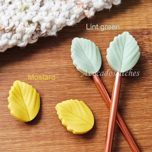 LEAF STITCH STOPPERS / 2 pieces / Knitting Needle Stoppers / Point Protection / Notions