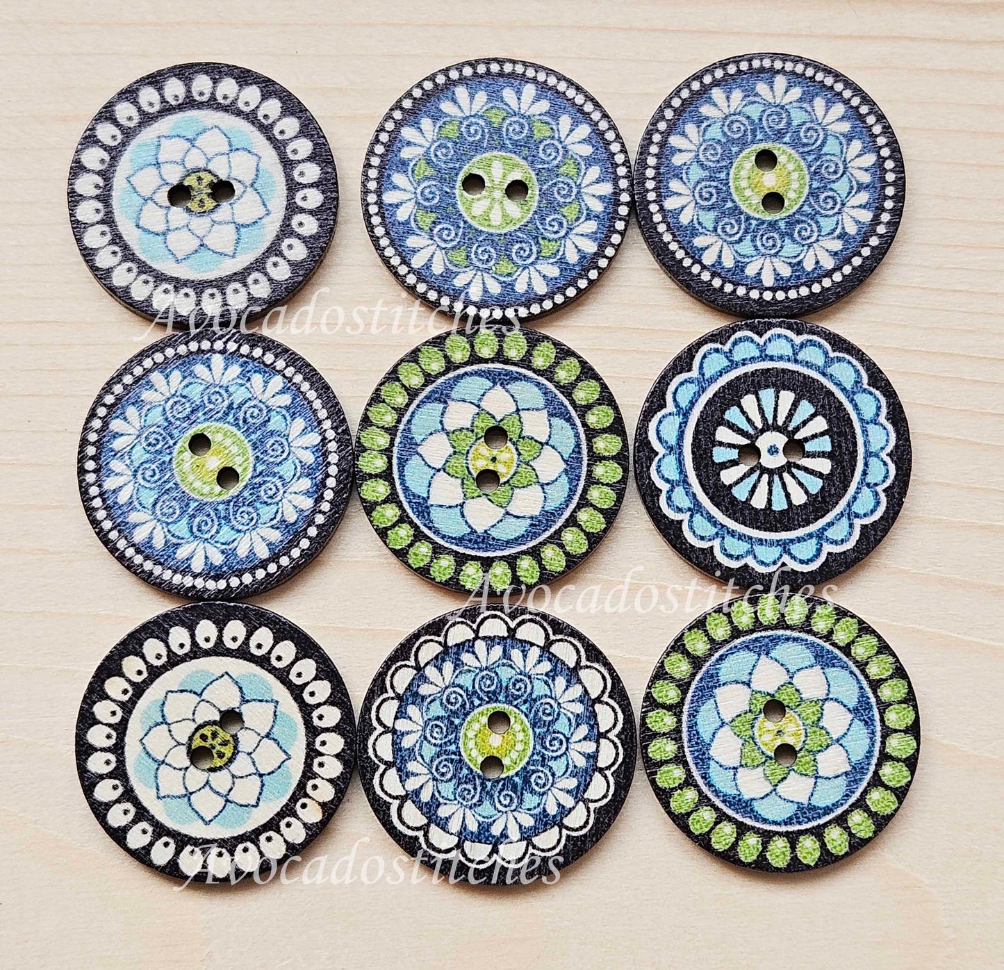 LOTUS / 15-25mm / Wooden Buttons / Sewing Buttons