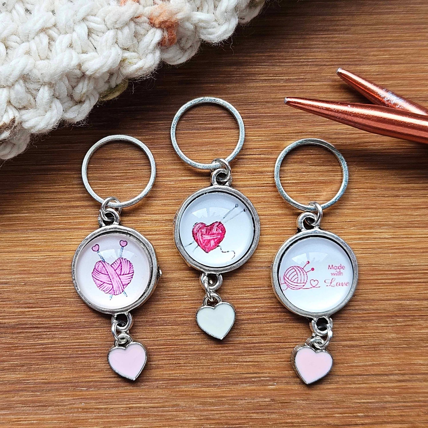 HOLIDAY BEARS - 3 pieces / Knitting Crochet Stitch Markers / Notions