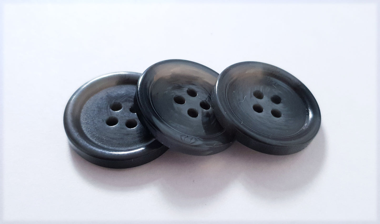 MOSAIC GREY / 15-25mm / Resin Buttons / Sewing Buttons
