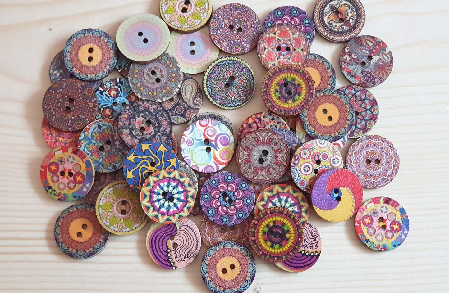 MANDALA ART / 25mm - 8 buttons / Wooden Buttons / Sewing Buttons