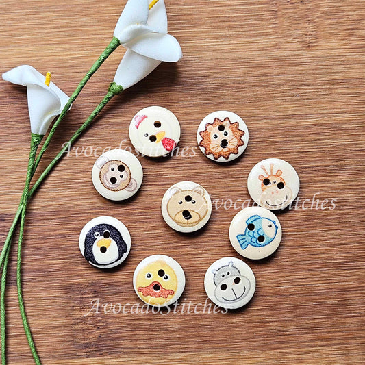 ANIMALS / Wooden Buttons / 15mm (Set of 8)