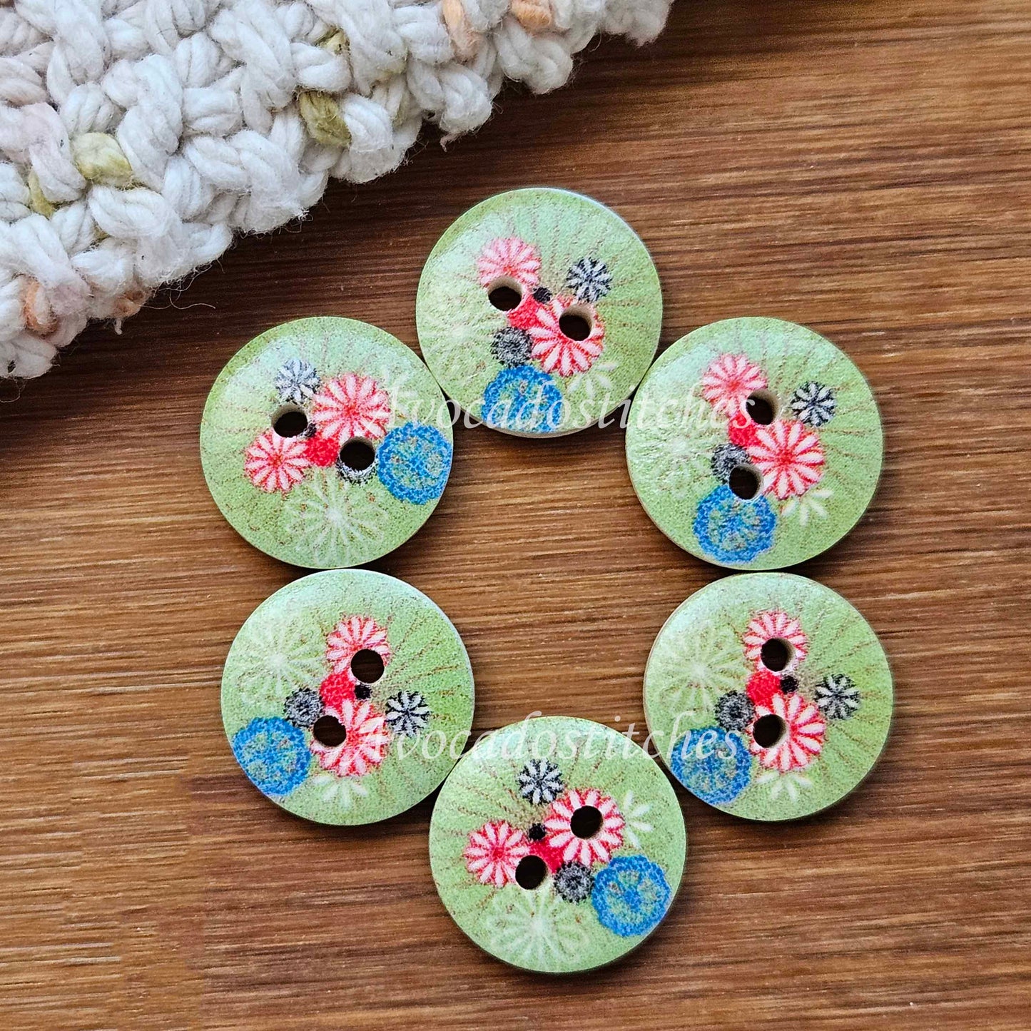 GREEN FLOWER GARDEN / 15mm - 6 buttons / Wooden Buttons / Sewing Buttons (muliflower series)