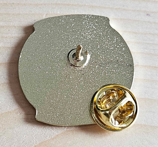 ONE STITCH AT A TIME / Knitter Pin / Hobby Brooches