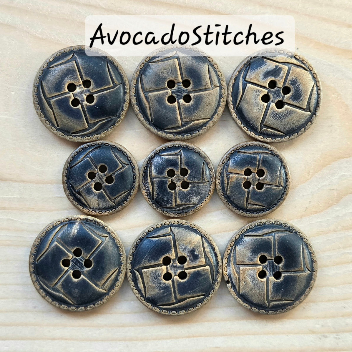 OLD SADDLE 4-Hole Black Buffalo Horn Buttons / 18-23mm / Set of 4 buttons / Real Horn Buttons / Natural Sewing Buttons