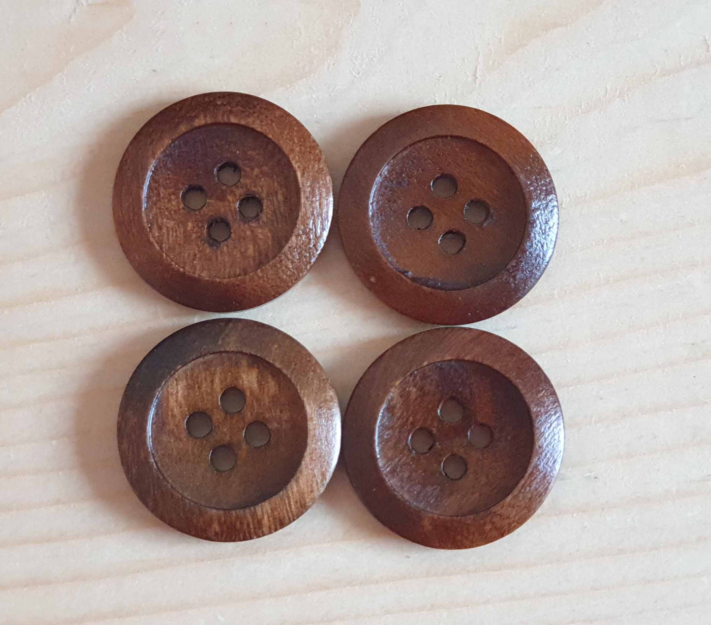 Made in Italy 4-HOLE THICK EDGE WALNUT BROWN / 15mm 20mm / Wooden Buttons / Sewing Buttons