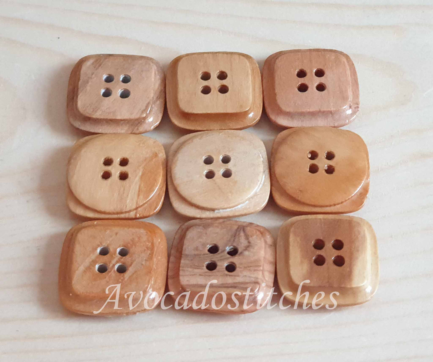 Made in Italy 4-HOLE OLIVE SQUARE / 25mm / Set of 4 buttons / Wooden Buttons / Sewing Buttons