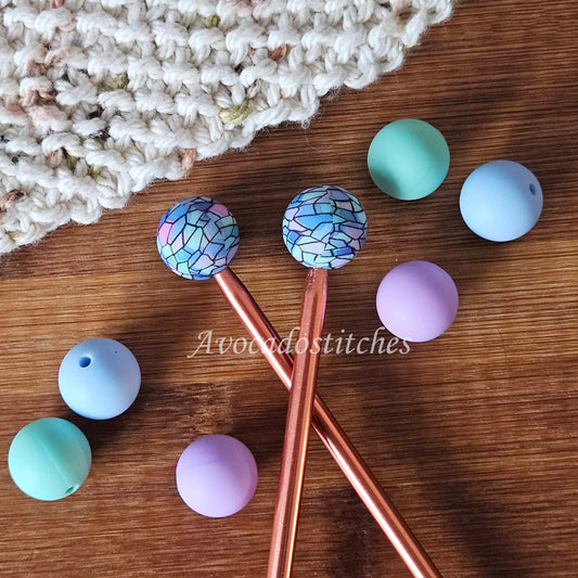 ROUND PASTEL GEOMETRY Stitch Stoppers / Knitting Needle Stoppers / Point Protection / Notions