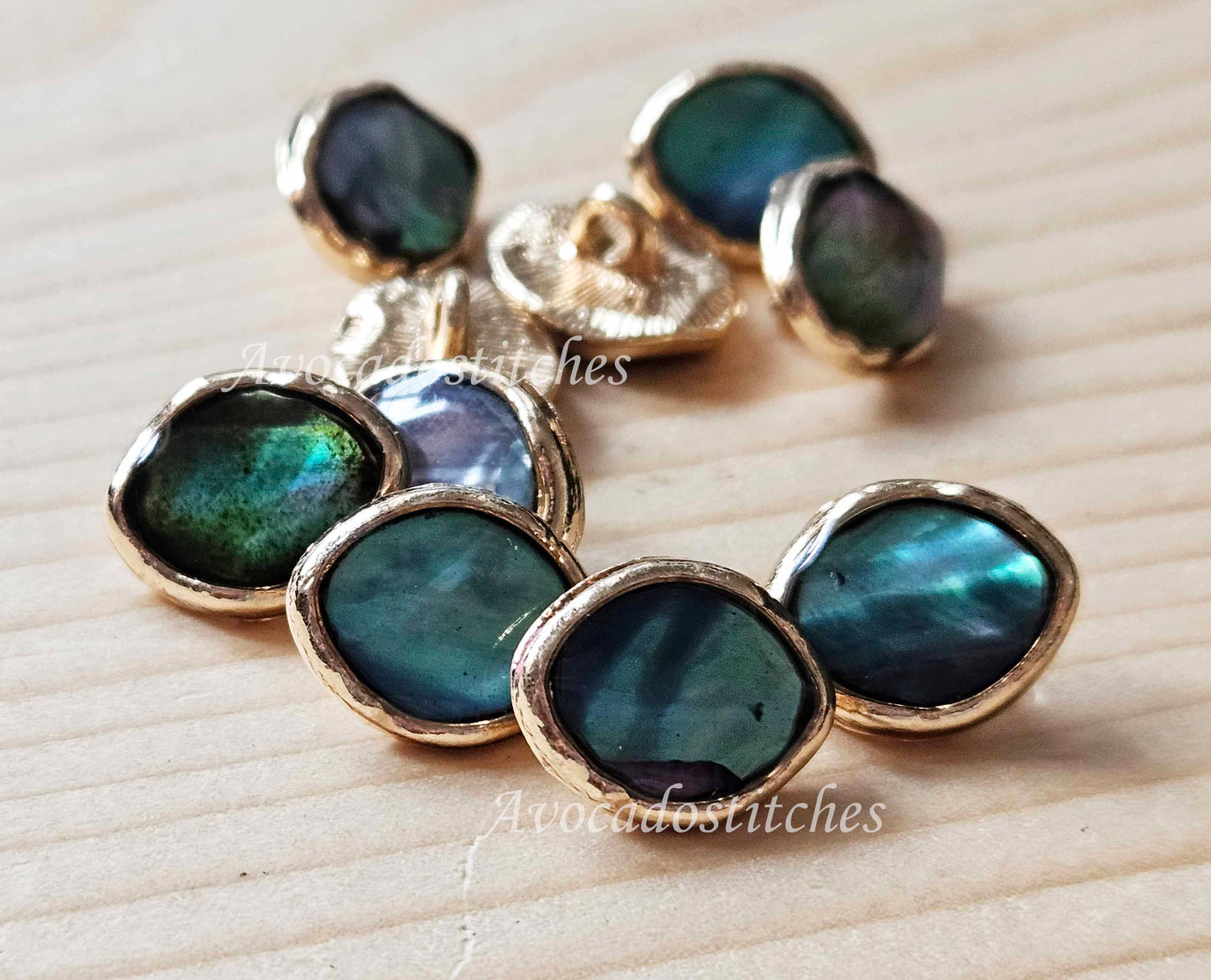 PAUA / 10.5*13mm / Set of 4 buttons / Seashell Metal Shank Buttons / Small Shell Buttons / Sewing Buttons