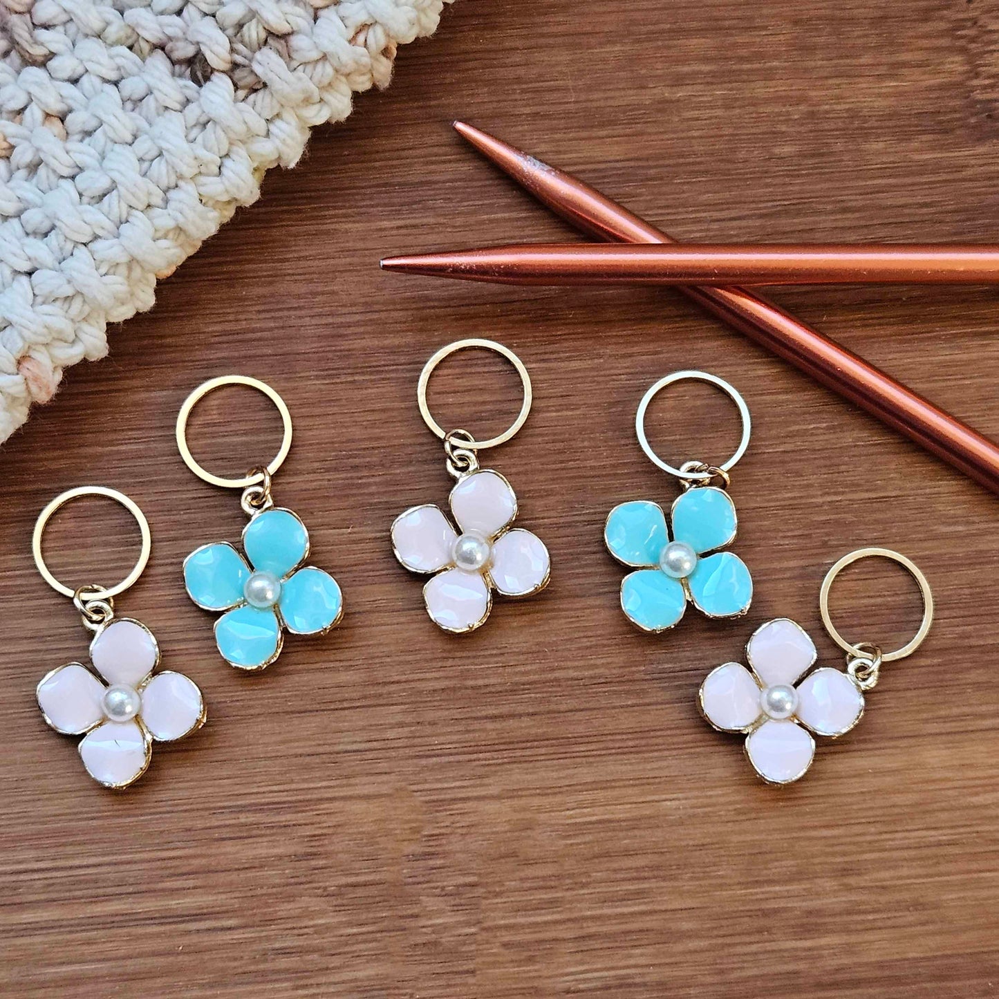 PASTEL 4-PETAL FLORALS - 5 pieces / Knitting Crochet Stitch Markers / Notions
