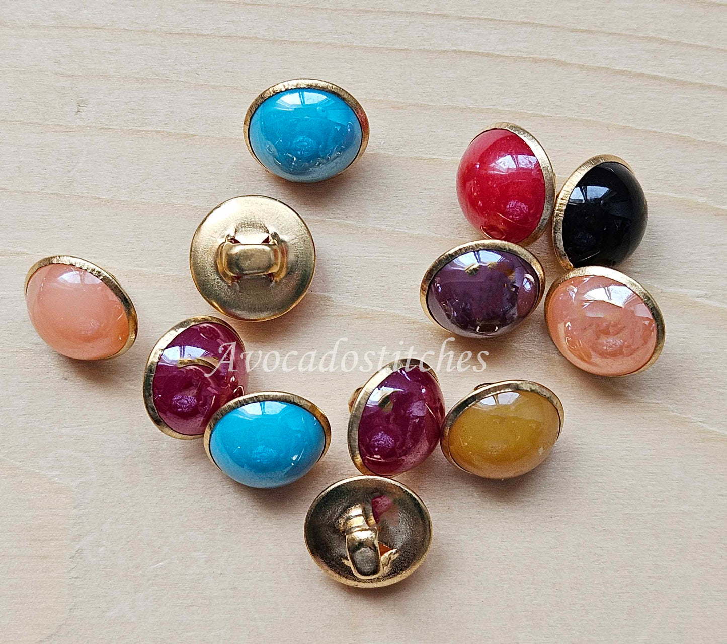 PEARL PIPS Shank Buttons / 10mm - 8 buttons / Brass Alloy Imitation Pearl Buttons / Sewing Buttons