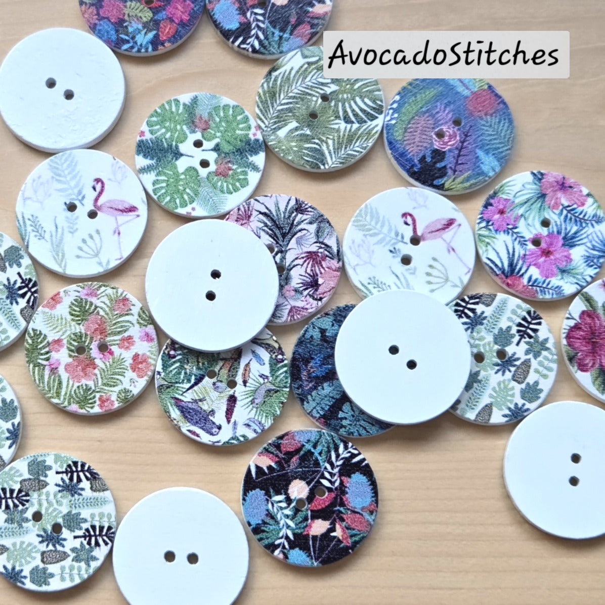 PETAL MEADOW / 15-25mm / 8 buttons / Wooden Buttons / Sewing Buttons