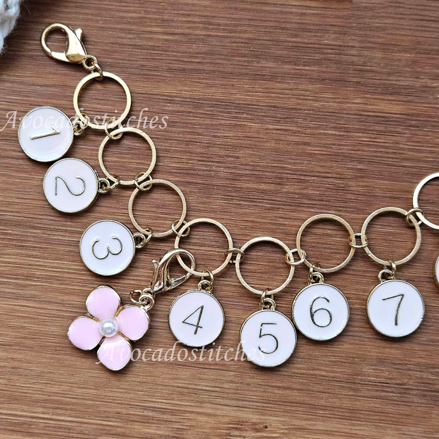 PINK DAISY Progress Keeper Chain / Numbered Stitch Markers Chain / Row Counter Chain / Knitting Stitch Markers / Notions