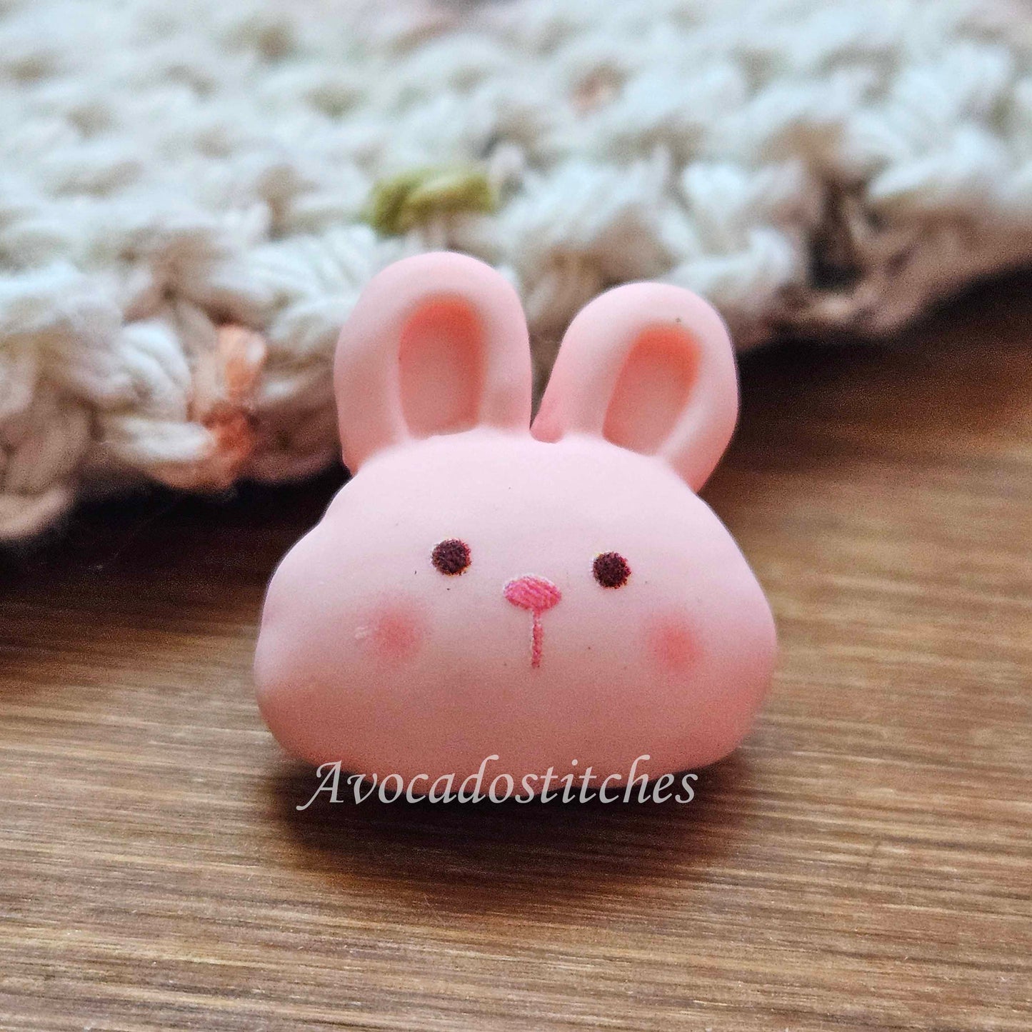 PINK RABBIT / 22*22mm / 4 buttons / Resin Shank Buttons / Sewing Buttons