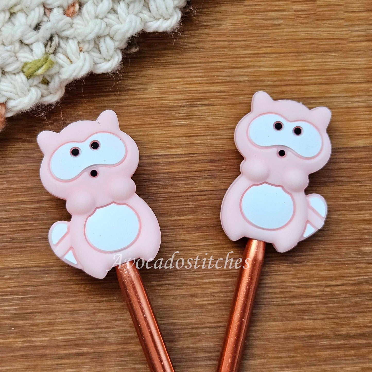 RACCOON STITCH STOPPERS / 2 pieces / Knitting Needle Stoppers / Point Protection / Notions