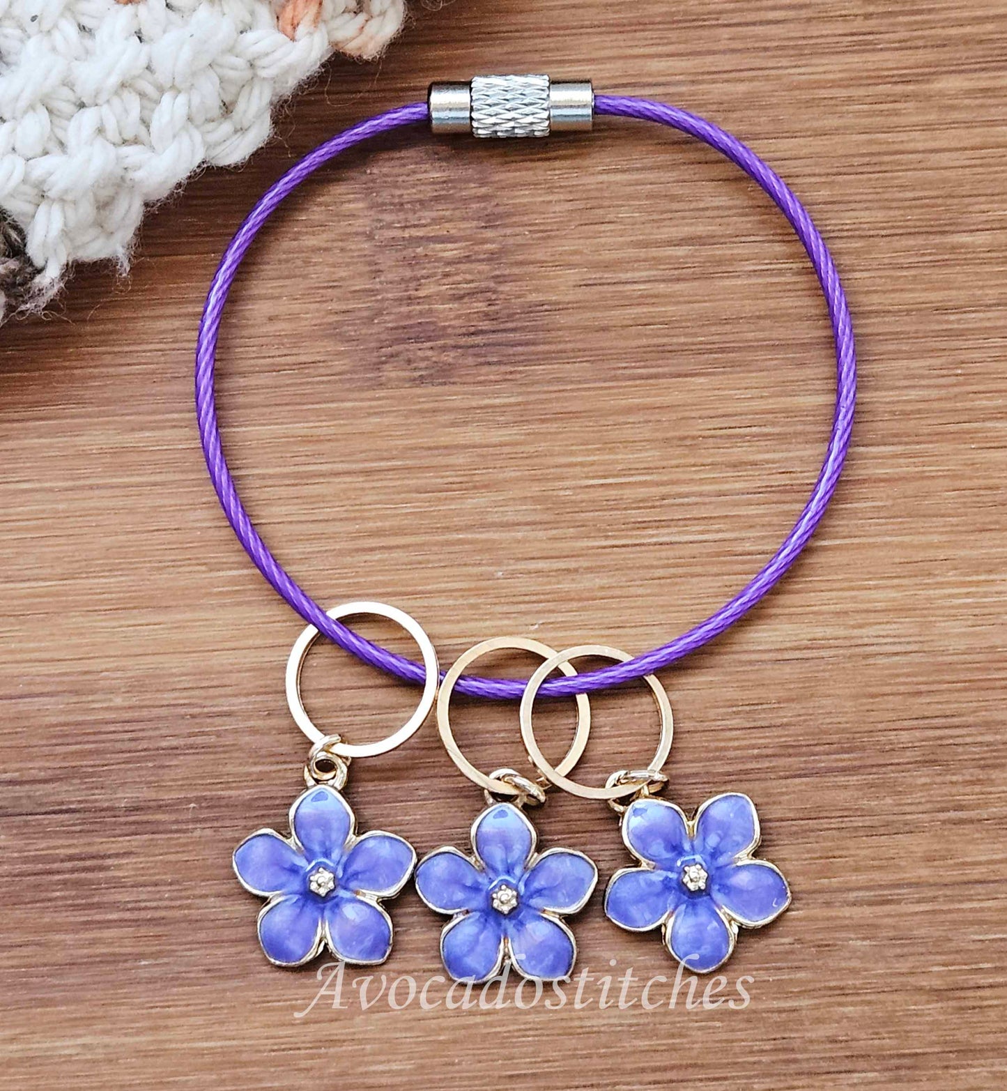 PURPLE PETALS - 4 pieces / Knitting Crochet Stitch Markers with Chain Holder / Notions