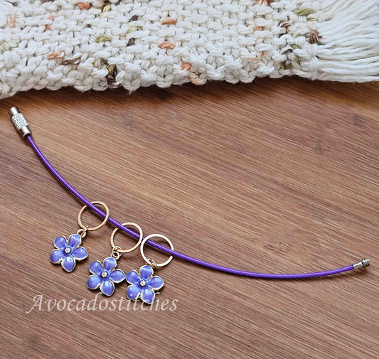 PURPLE PETALS - 4 pieces / Knitting Crochet Stitch Markers with Chain Holder / Notions
