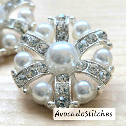 QUEEN'S PEARL / White Silver Metal Shank Buttons / 25mm (Set of 2)