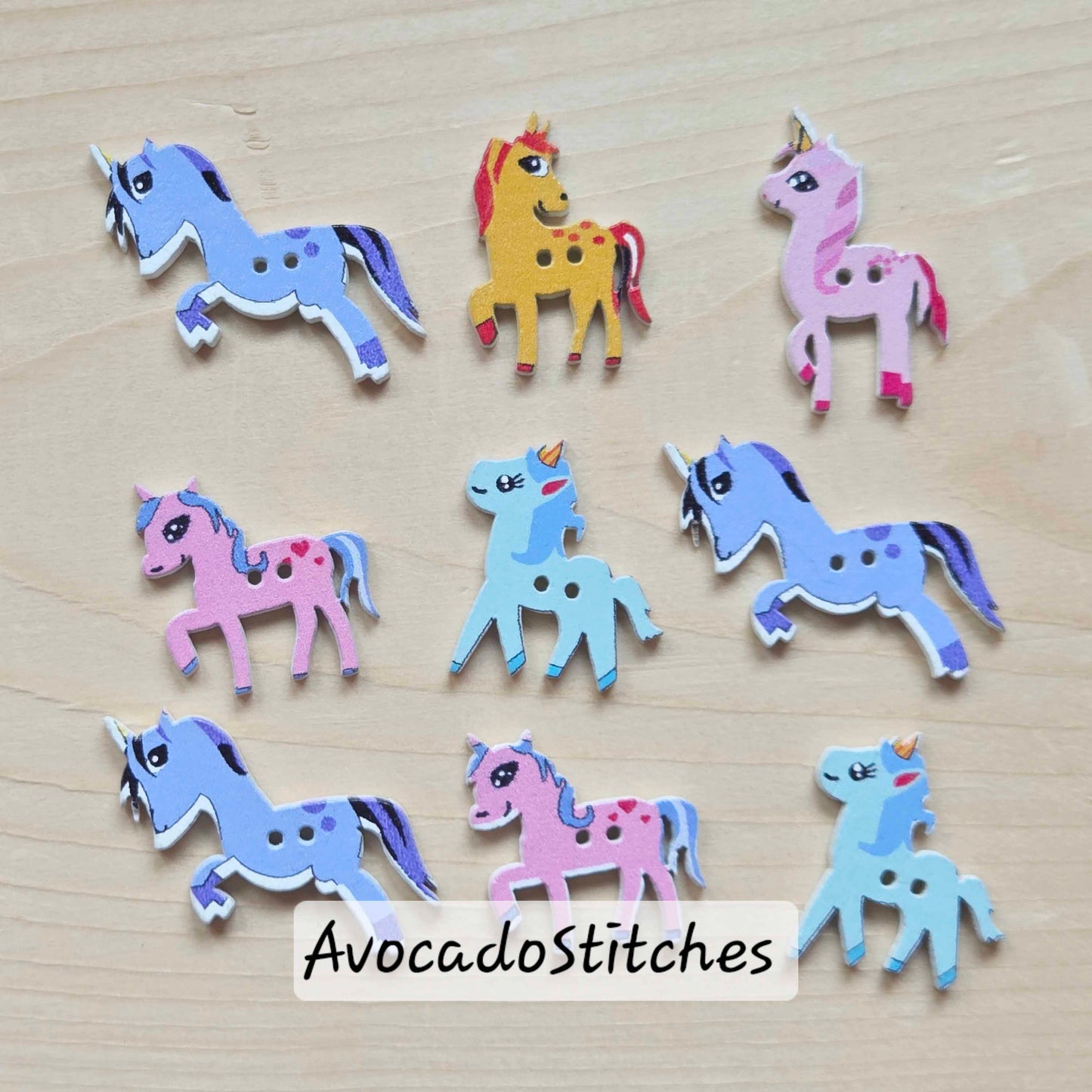 RAINBOW UNICORN / 8 buttons / Wooden Buttons / Sewing Buttons
