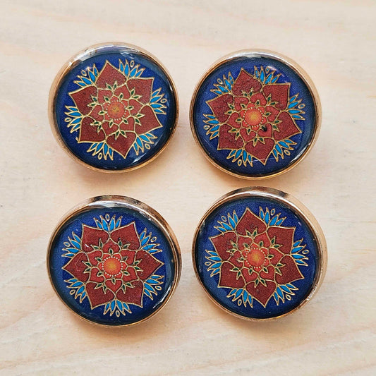 RED MANDALA STARFLOWER / 18mm - 4 buttons / Metal Shank Buttons / Sewing Buttons