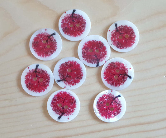 RED OAK TREE Seashell/ 20mm - 4 buttons / Shell Buttons / Sewing Buttons