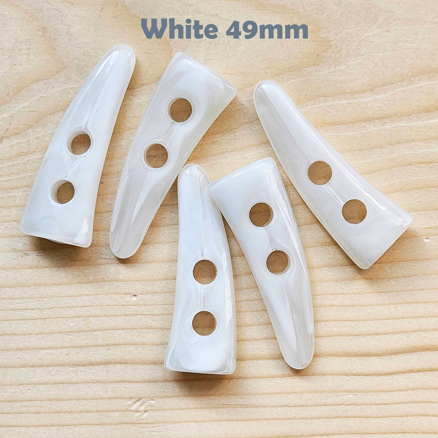 RESIN TOGGLE HORN White / 22-49mm / Resin Buttons / Sewing Buttons