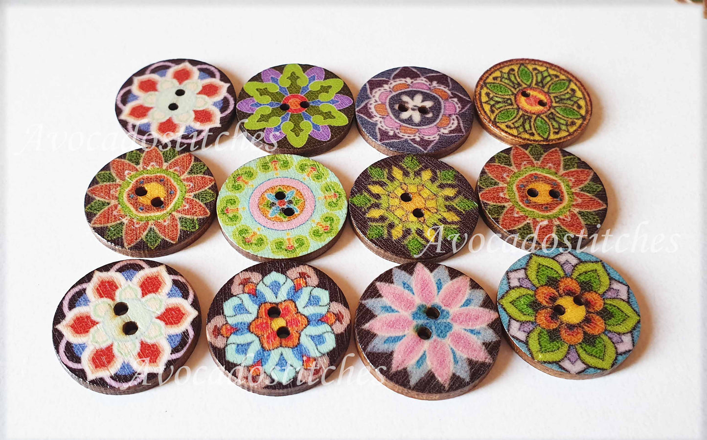 FLORA / 20-25mm / 8 buttons / Wooden Buttons / Sewing Buttons