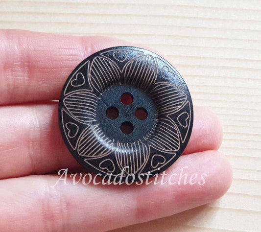 RETRO FLOWER BLACK / Black 4-Hole Wooden Buttons / 35-40mm (Set of 2)