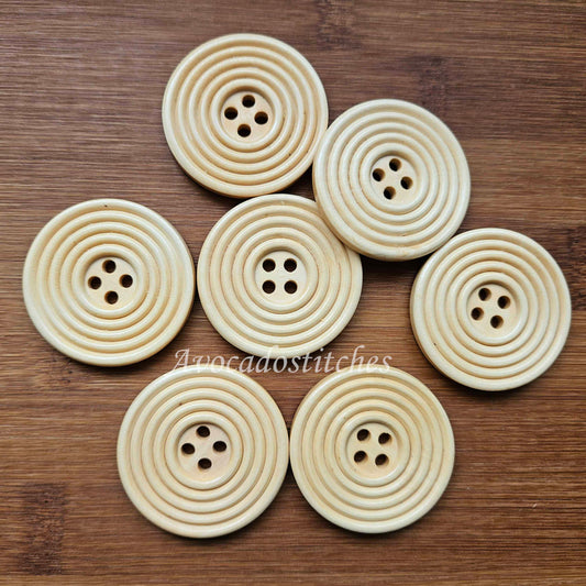 RIPPLE BEIGE CREAM / 12.5-40mm / Wooden Buttons / Sewing Buttons