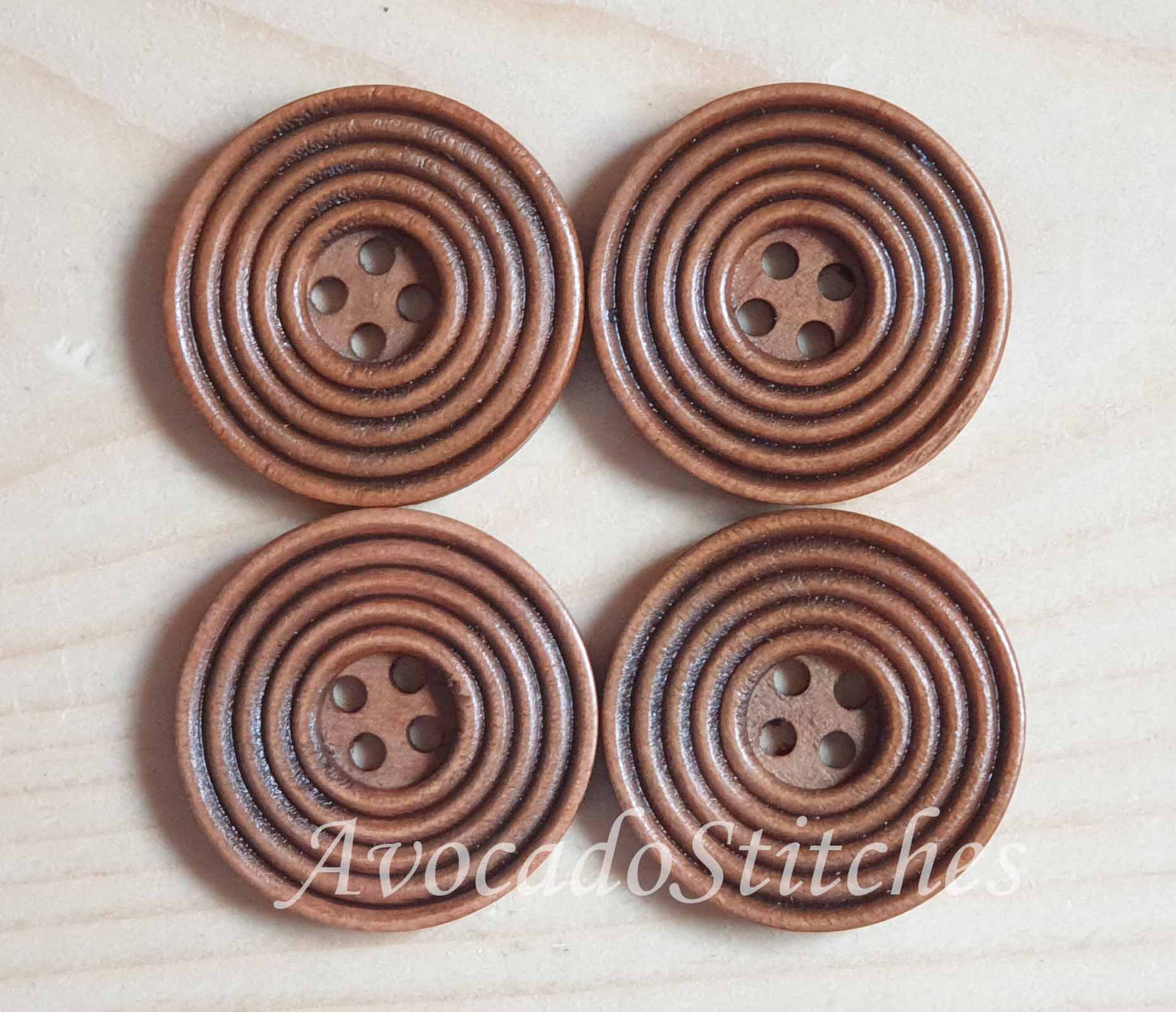 RIPPLE BROWN / 20-40mm / Wooden Buttons / Sewing Buttons