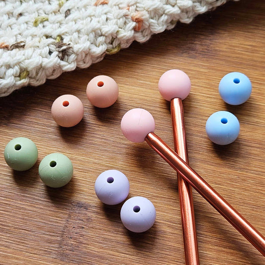 ROUND PASTEL PALETTE STITCH STOPPERS / Knitting Needle Stoppers / Point Protection / Notions