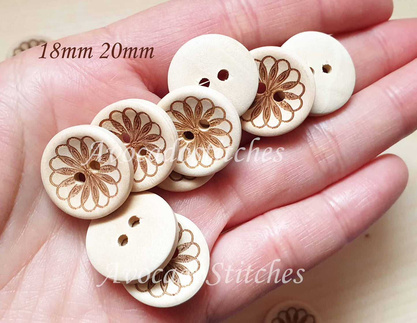 AvoDesigns SIMPLY FLOWER / 18-30mm / Wooden Buttons / Unvarnished Buttons / Sewing Buttons