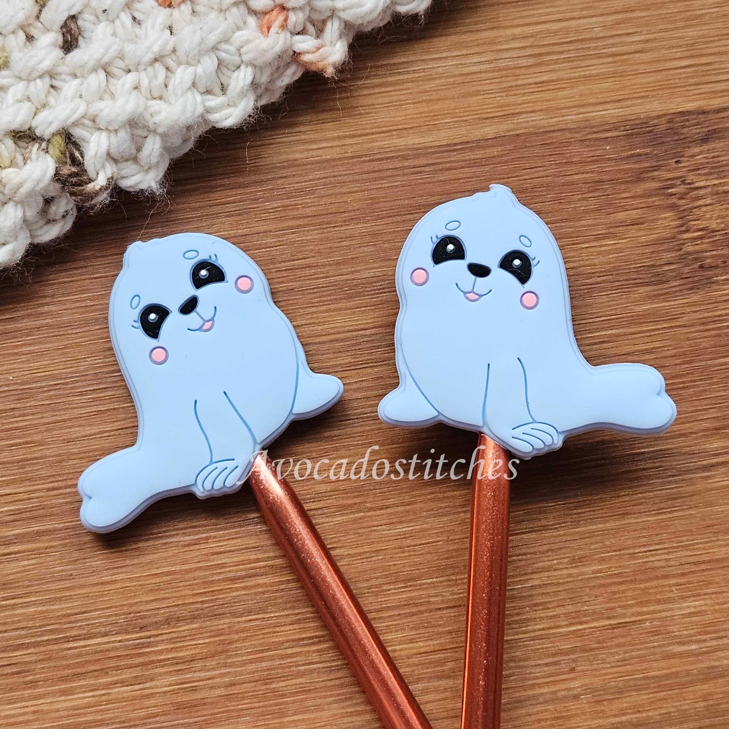 SEAL STITCH STOPPERS / 2 pieces / Knitting Needle Stoppers / Point Protection / Notions