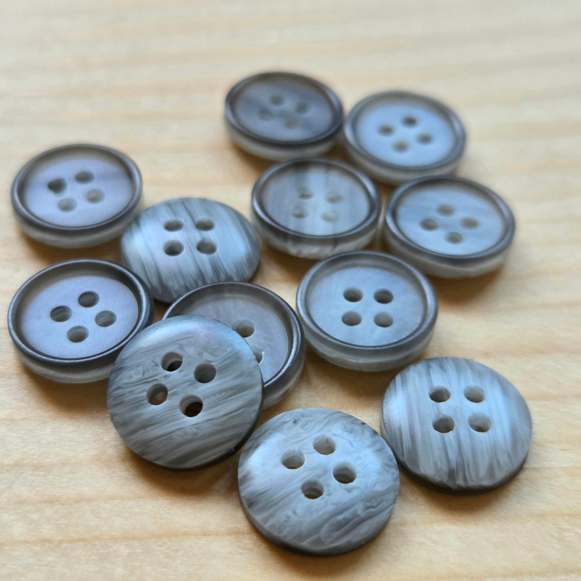 Slate Swirl / Resin Buttons / 11mm (Set of 10)