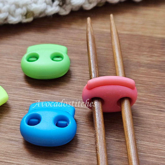 RAINBOW STITCH STOPPERS / 2 pieces / Knitting Needles Hugger / Notions