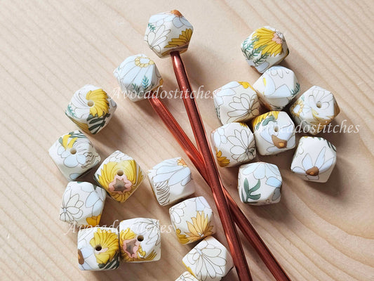 HEXAGONAL SUNFLOWERS STITCH STOPPERS / Knitting Needle Stoppers / Point Protection / Notions