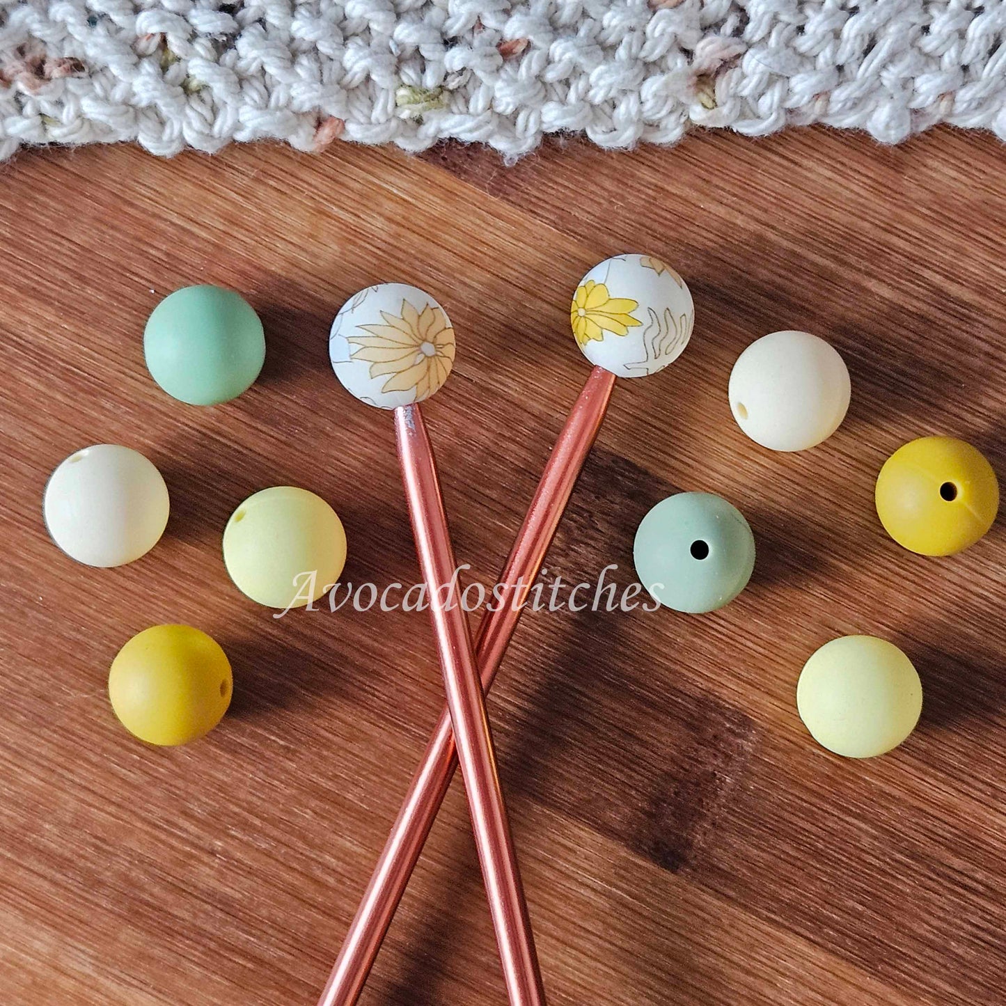 Round SUNFLOWERS STITCH STOPPERS / Knitting Needle Stoppers / Point Protection / Notions