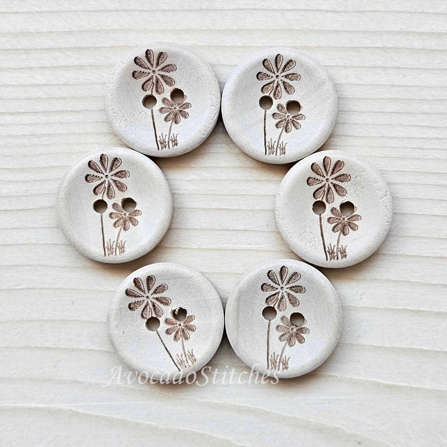 AvoDesigns TOGETHER FOREVER / 18mm - 6 buttons / Wooden Buttons / Sewing Buttons