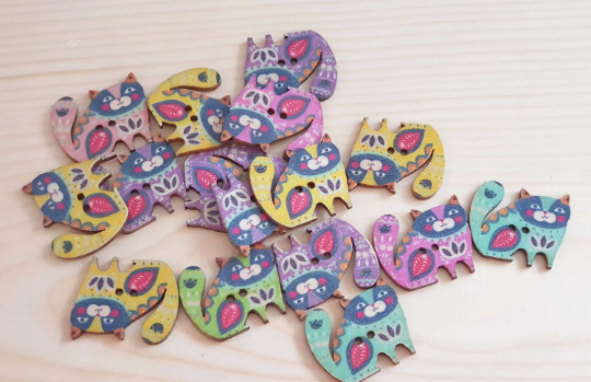 Clearance // Vintage Cat Art / Wooden Buttons (Set of 8)