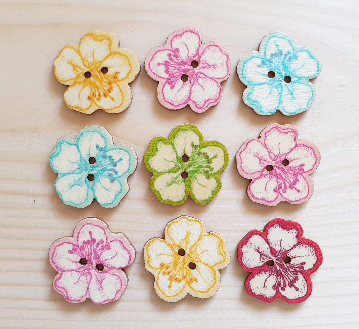 VINTAGE FLOWER / 25*25mm / Wooden Buttons / Sewing Buttons
