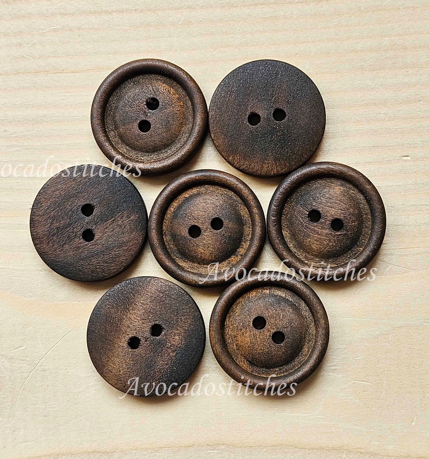 VINTAGE BROWN / 25mm - 4 buttons / Wooden Buttons / Sewing Buttons
