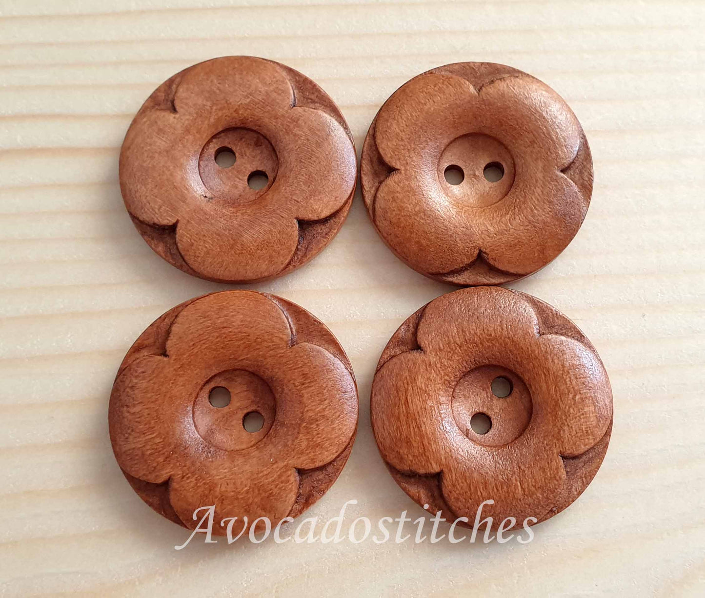VINTAGE FLOWER BROWN / 30mm / Wooden Buttons / Sewing Buttons
