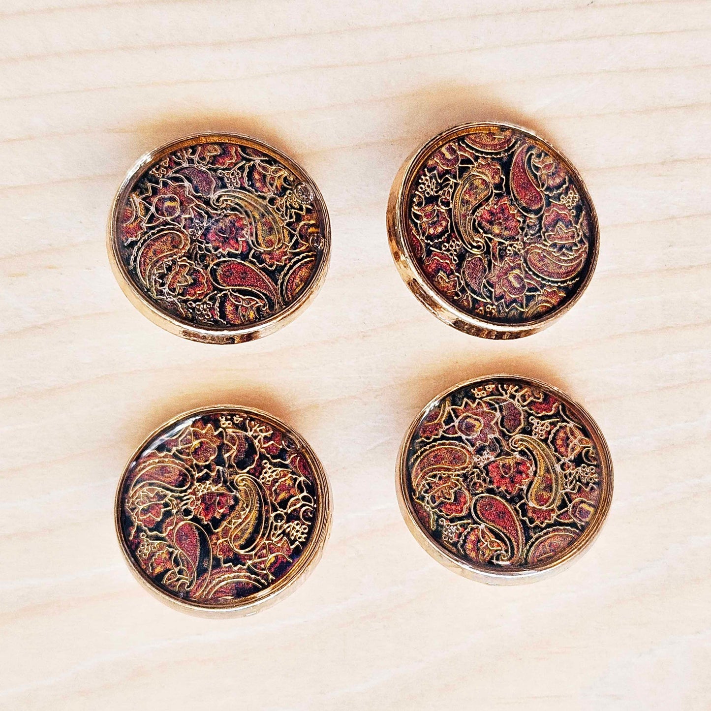 VINTAGE INDIAN ART Shank / 18mm - 4 buttons / Metal Shank Buttons / Sewing Buttons