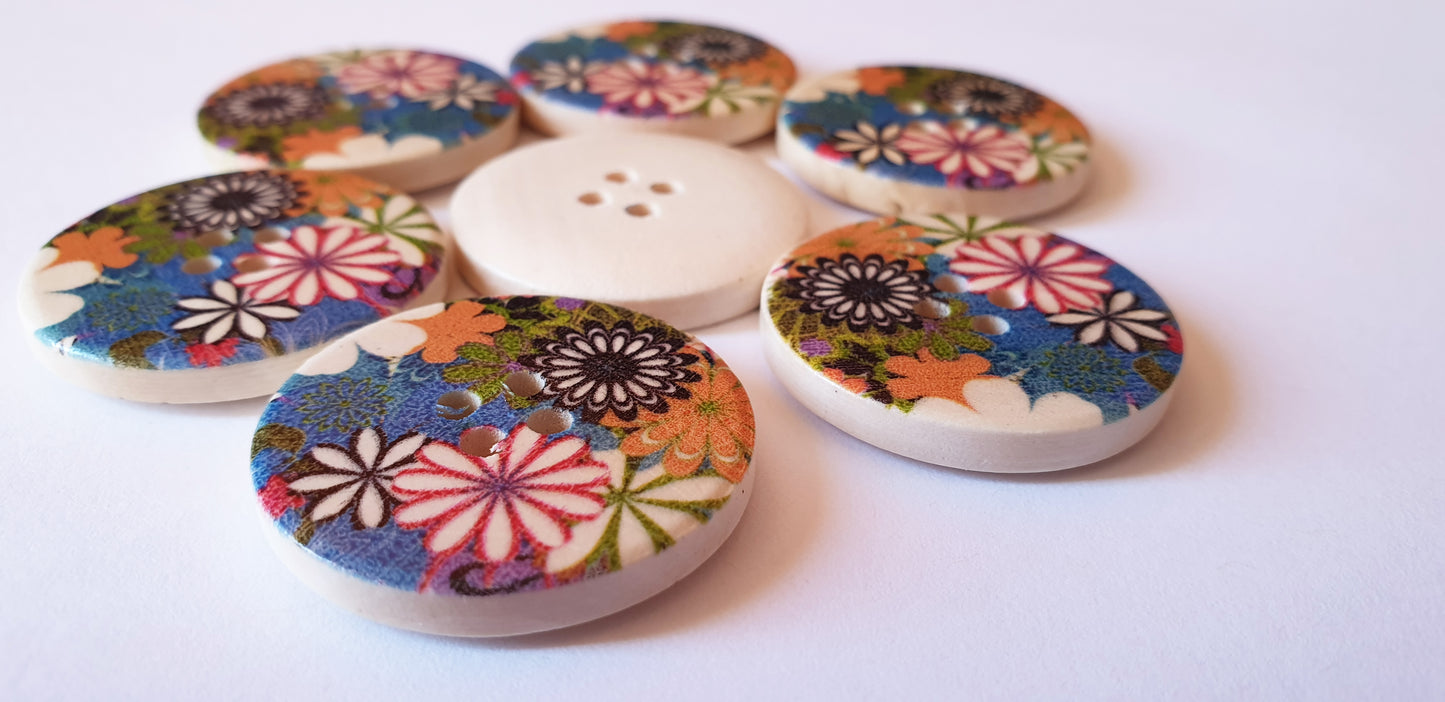 WILD FLOWERS / 30mm / Set of 6 buttons / Wooden Buttons / Sewing Buttons