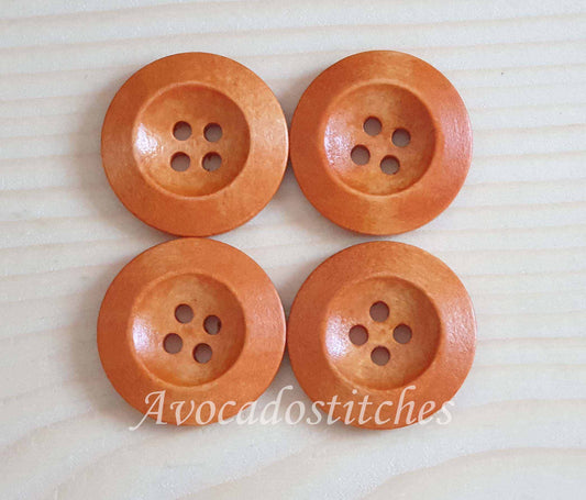 Clearance // WEDGE EDGE / Peach 4-Hole Wooden Buttons / 15-25mm