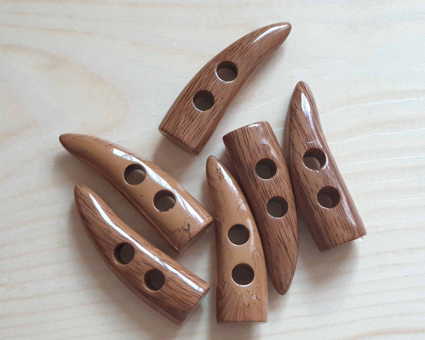 Resin TOGGLE WOOD IMITATION / 47mm -2 buttons / Resin Buttons / Sewing Buttons
