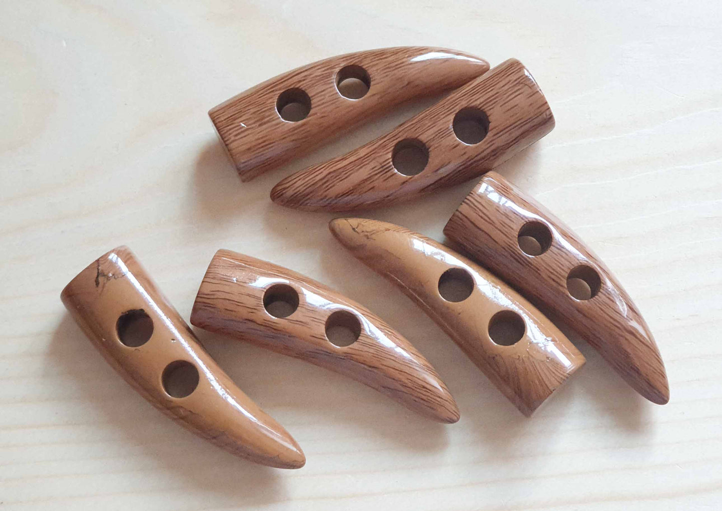 Resin TOGGLE WOOD IMITATION / 47mm -2 buttons / Resin Buttons / Sewing Buttons