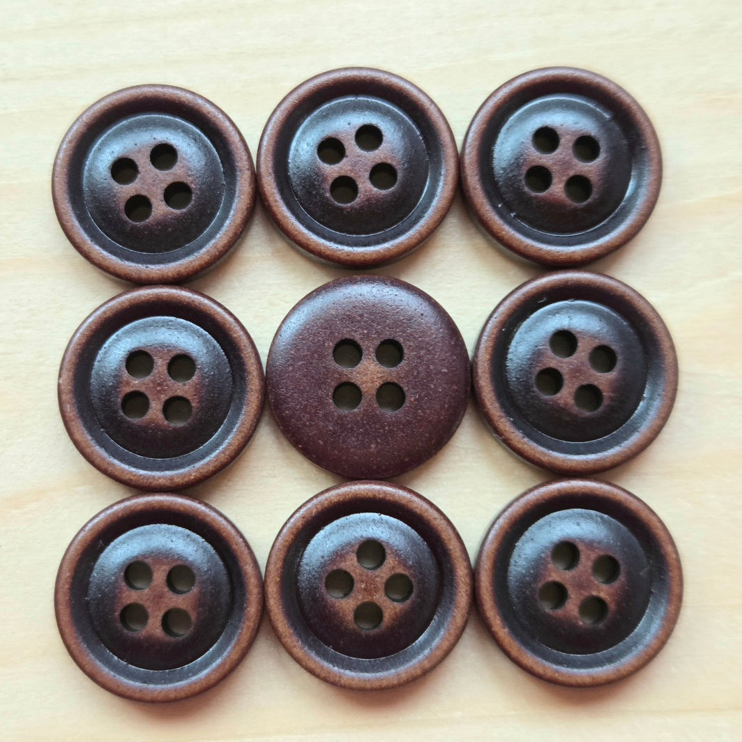 Woodland Brown / Resin Buttons / 15-20mm (Set of 6)